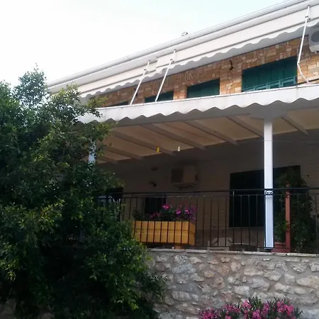 Porto Poros Διαμέρισμα Μικρός Γιαλός