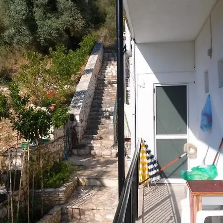 Porto Poros Μικρός Γιαλός