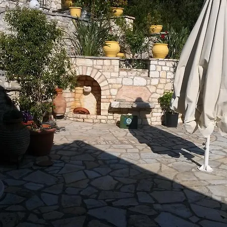 Porto Poros Apartman *